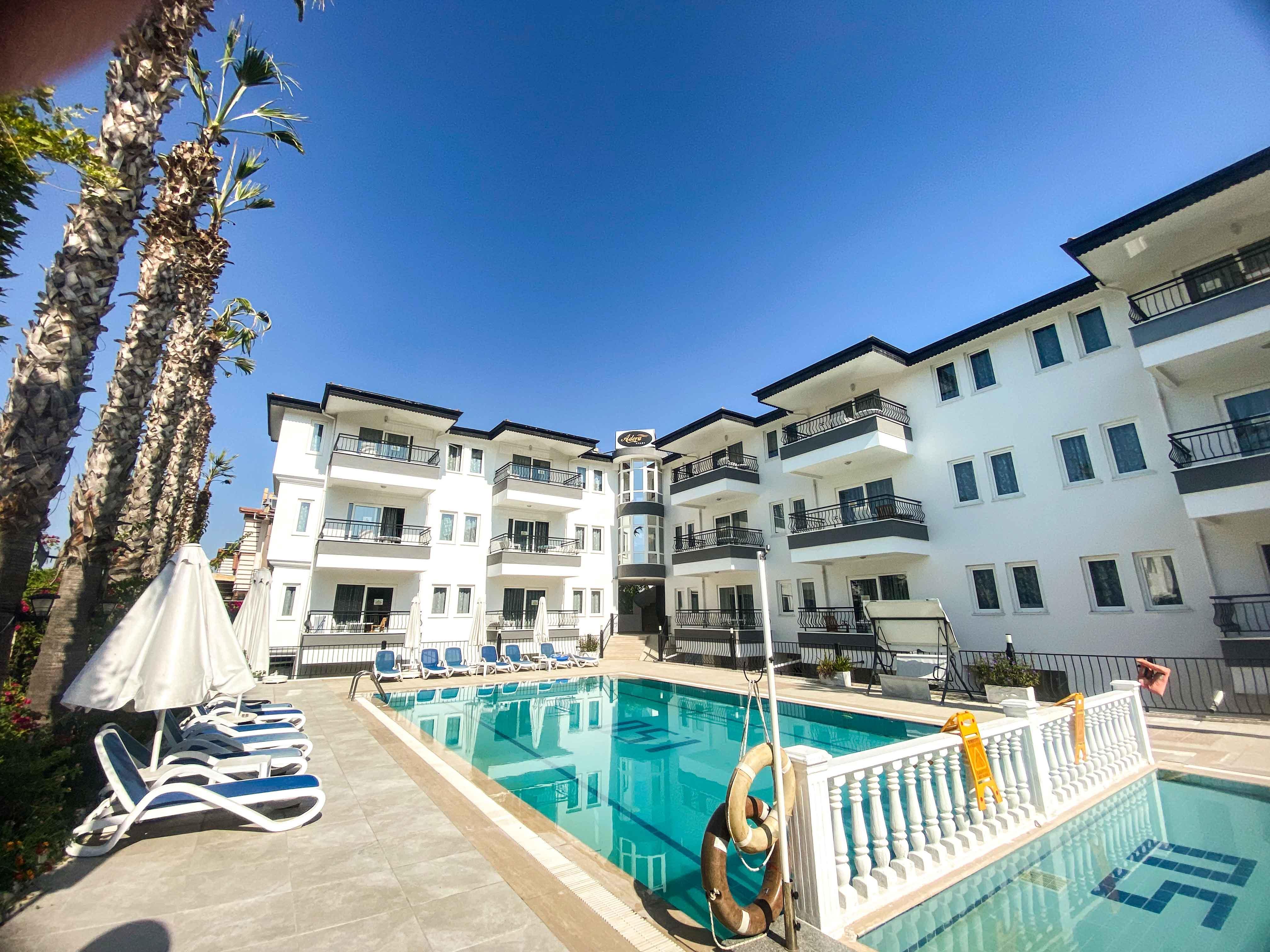 Apartament Adora *
